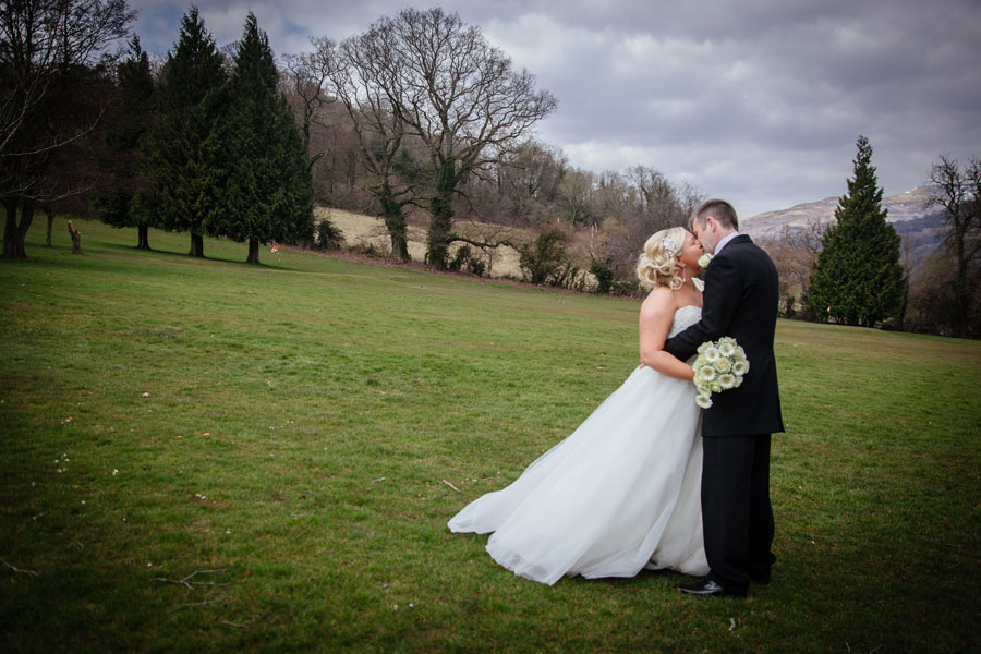 couple photo shoot at wedding